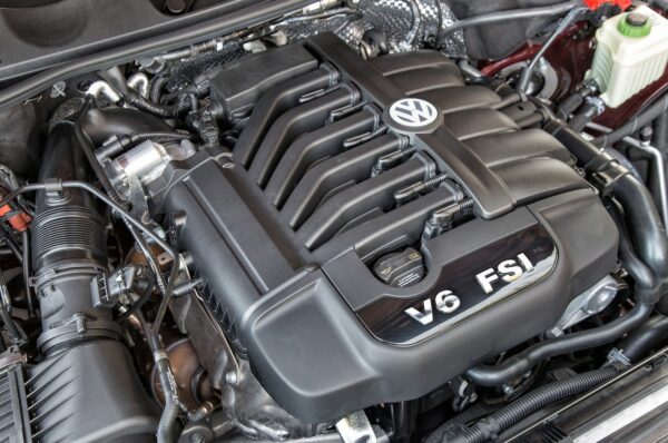 ARE/BES PETROL 2.8 V6