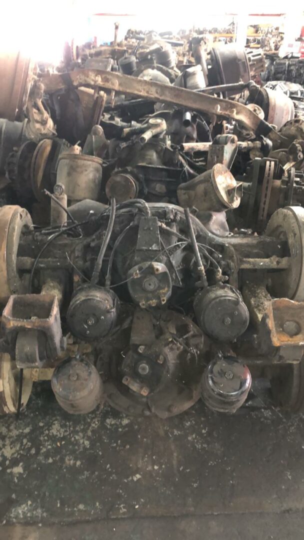 VARIOUS DIFFS MAN,MERCEDES,SCANIA,ISUZU ETC